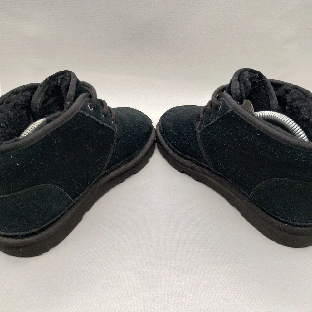 UGG Neumel Black Suede Lace Up Chukka Boots Kids Size 6 Ankle Casual Australia